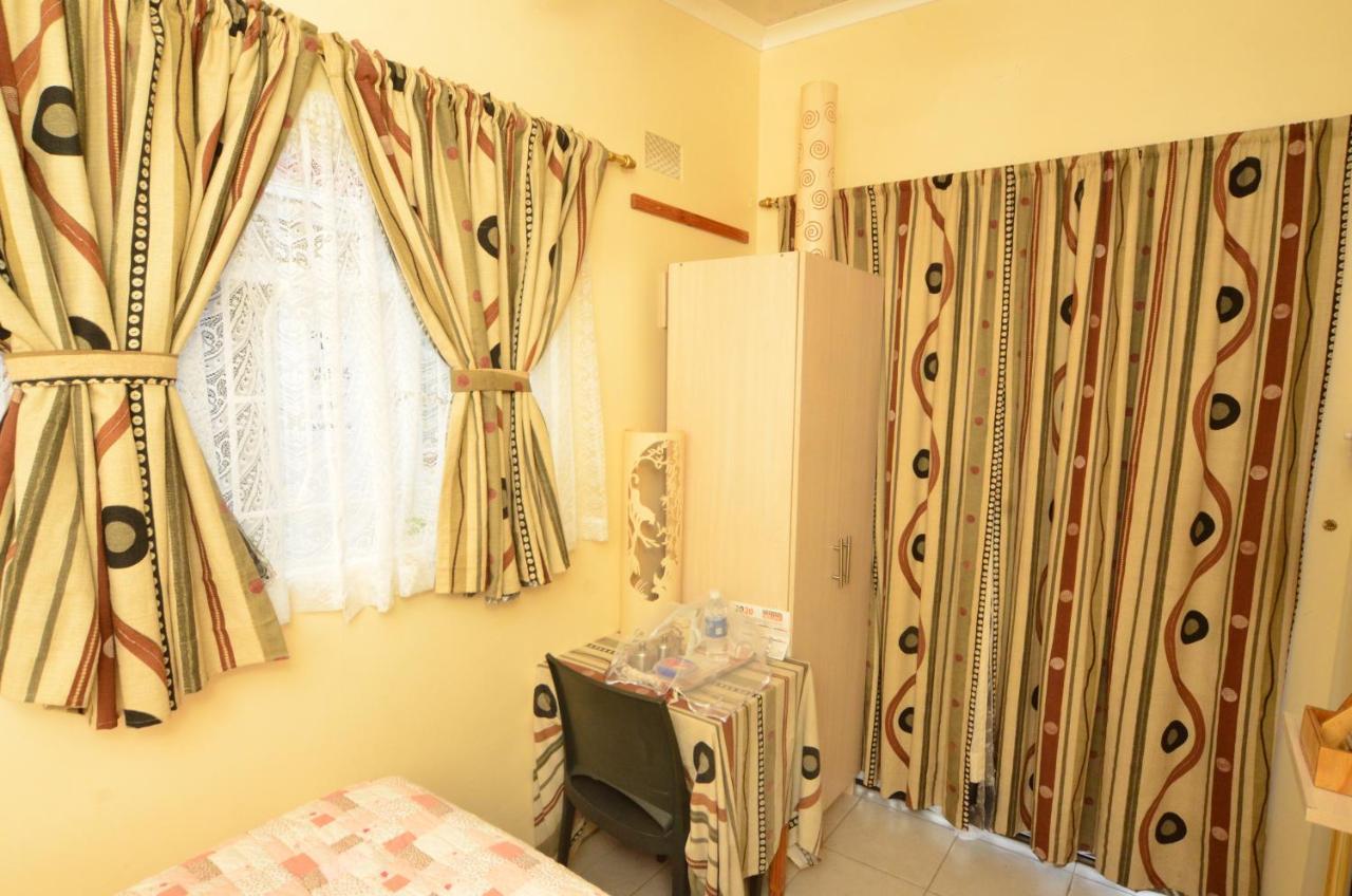 Kwampofu Guest House Хараре Экстерьер фото