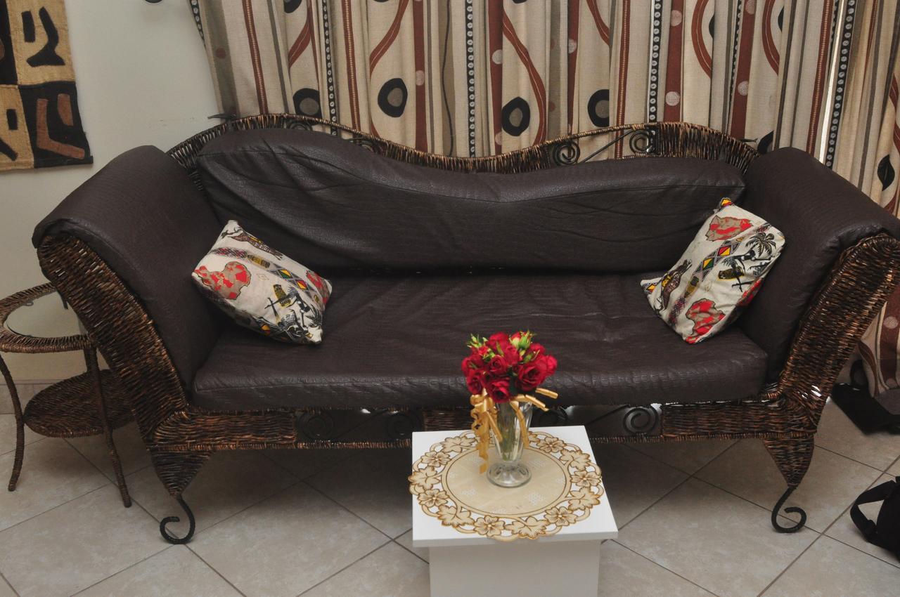 Kwampofu Guest House Хараре Экстерьер фото
