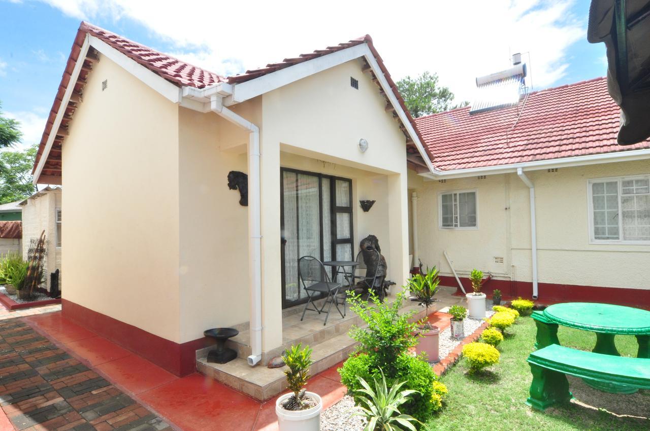 Kwampofu Guest House Хараре Экстерьер фото