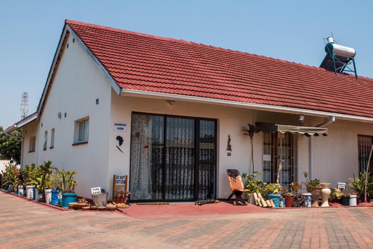 Kwampofu Guest House Хараре Экстерьер фото